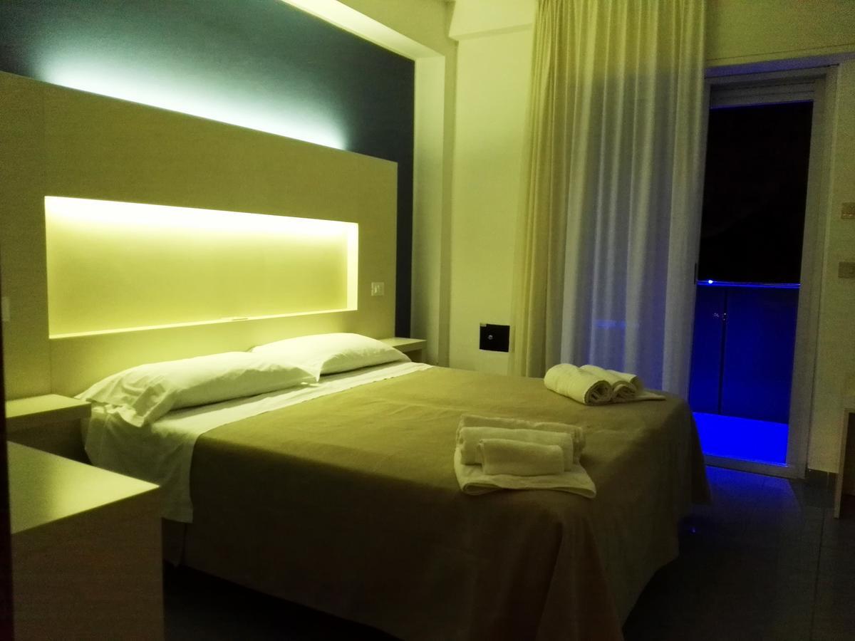Hotel Desire' ريتشوني المظهر الخارجي الصورة